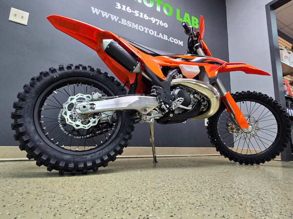 2025 KTM 300 XC