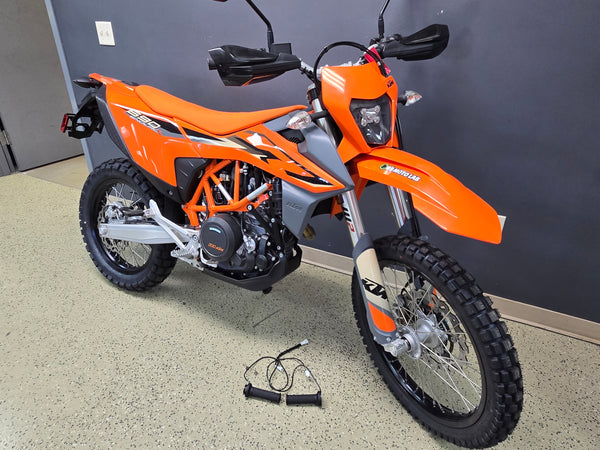 2024 KTM 690 ENDURO R *HEATED GRIPS, LED HEADLIGHT + 1ST SERVICE BUNDLE*