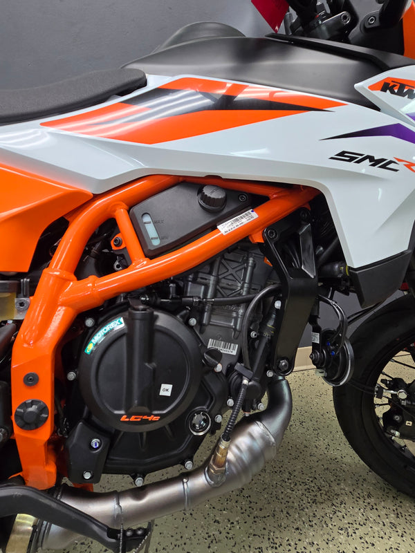 2025 KTM 390 SMC R