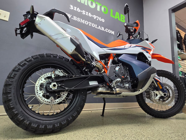 2025 KTM 890 ADVENTURE R