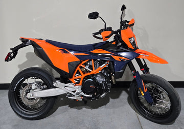 2026 KTM 690 SMC-R
