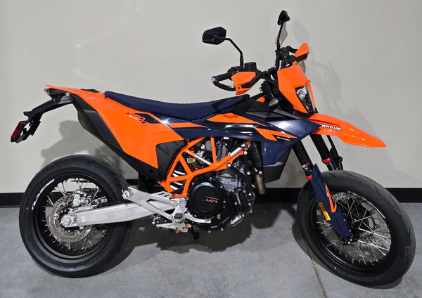 2026 KTM 690 SMC-R