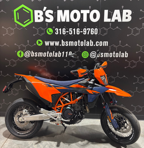 2026 KTM 690 SMC-R