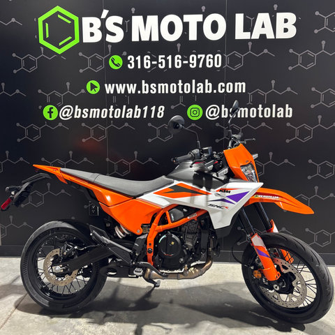 2026 KTM 390 SMC-R